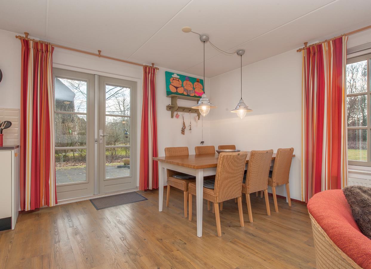 Roompot Buitenplaats De Hildenberg Appelscha Bilik gambar